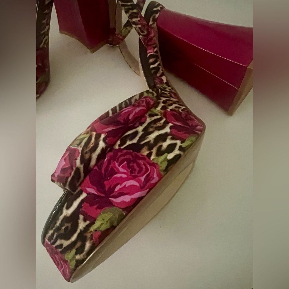 Betsey Johnson Heels Women’s Size 11 Brylie Floral
Platform Ankle Strappy - Picture 3 of 12